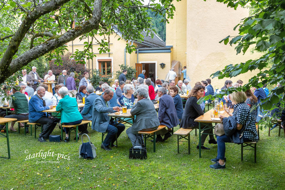 Im evangelischen Garten