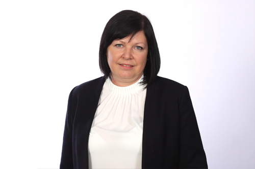 Sandra Neumayr